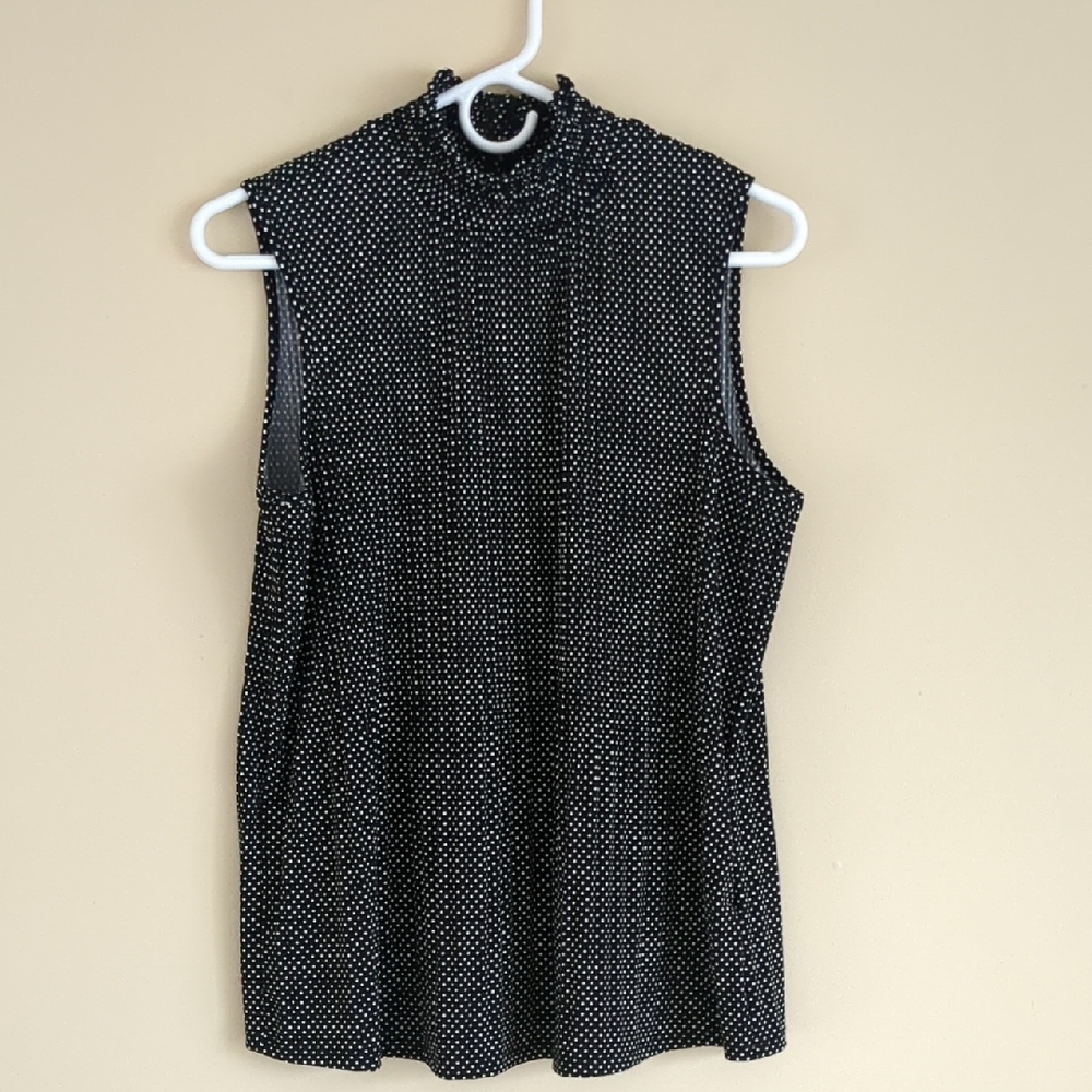 20.5" Pit-to-Pit Black and White Polka Dot Sleeveless Top Shirt
